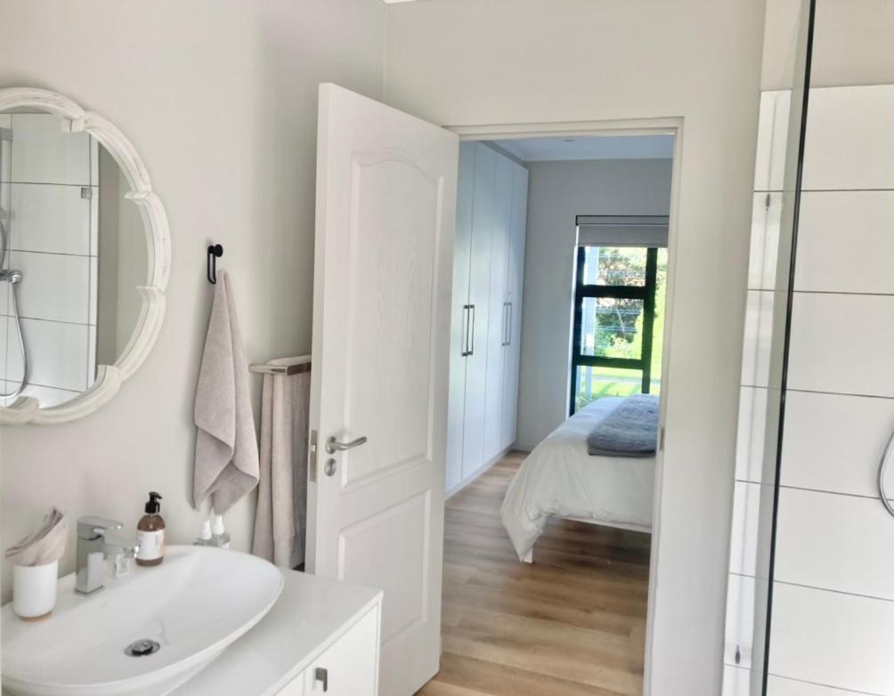 Tonquani - Knysna Hotell Rum bild